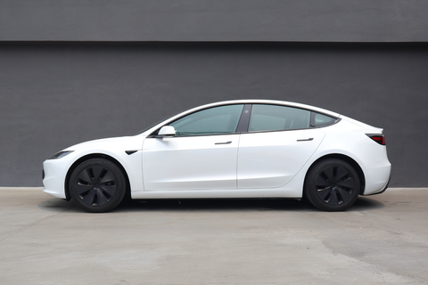 Tesla Model 3 Electric RWD 110