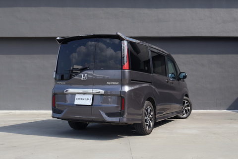 (LEASE) HONDA STEPWAGON SPADA 7-SEATER 1.5 CVT