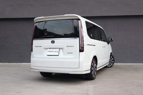 Honda Stepwgn Hybrid Spada 2.0A e-HEV