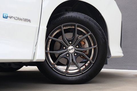 Nissan Serena e-POWER Hybrid 1.2A Highway Star Premium