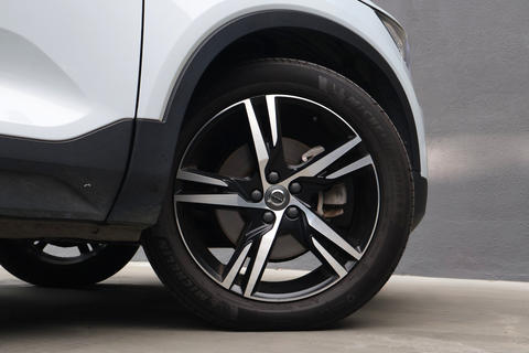 Volvo XC40 T4 R-Design