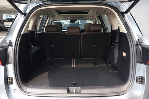 BYD M6 Electric