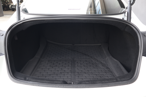 Tesla Model 3 Electric RWD 110