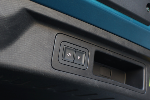 BYD Atto 3 Electric Sunroof