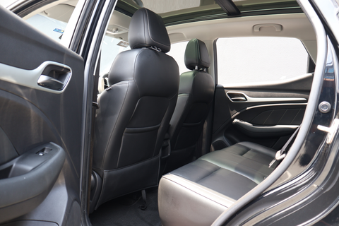 MG ZS Electric Deluxe Panoramic Roof