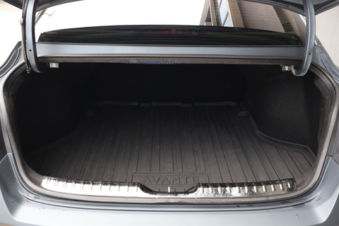 Hyundai Avante 1.6A Elite Sunroof