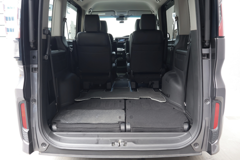 Honda Stepwgn 1.5A Spada