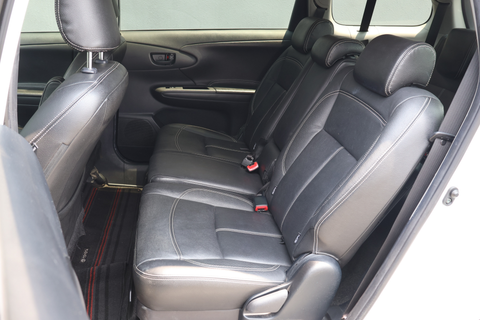 (RENT) Toyota Wish 1.8A