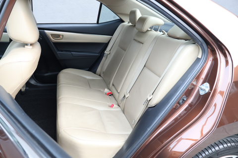 (RENT) Toyota Corolla Altis 1.6 - Less 20% PROMO