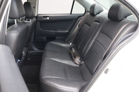 (RENT) Mitsubishi Lancer EX 1.6 AT