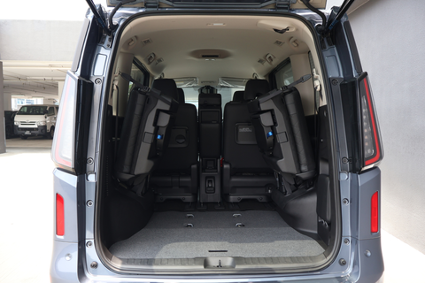 Nissan Serena e-POWER Hybrid