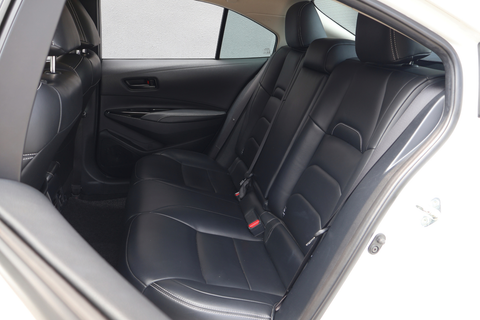 Toyota Corolla Altis 1.6A Standard