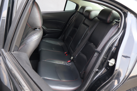 Mazda 3 1.5A Sunroof