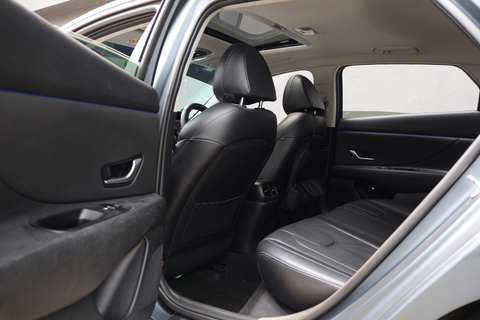 Hyundai Avante 1.6A Elite Sunroof