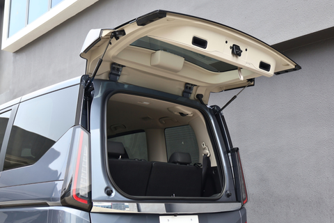 Nissan Serena e-POWER Hybrid