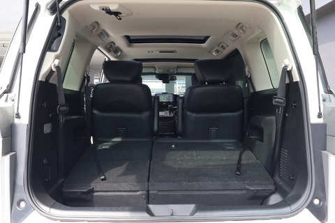 Nissan Elgrand 2.5A Highway Star Moonroof