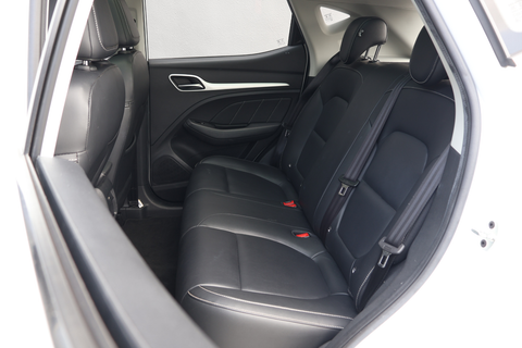 MG ZS EV Deluxe Panoramic Roof