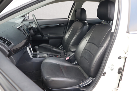 (RENT) Mitsubishi Lancer EX 1.6 AT