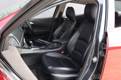 Mazda 3 1.5A Sunroof