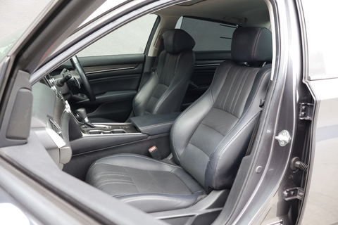 Honda Accord 1.5A VTEC Turbo Sunroof