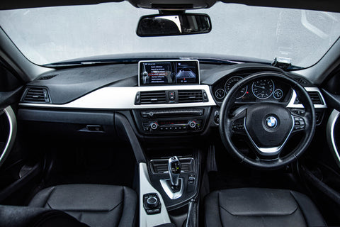 (RENT) BMW 3 Series 316i 1.6 AT