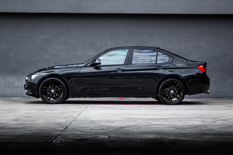 (RENT) BMW 3 Series 316i 1.6 AT