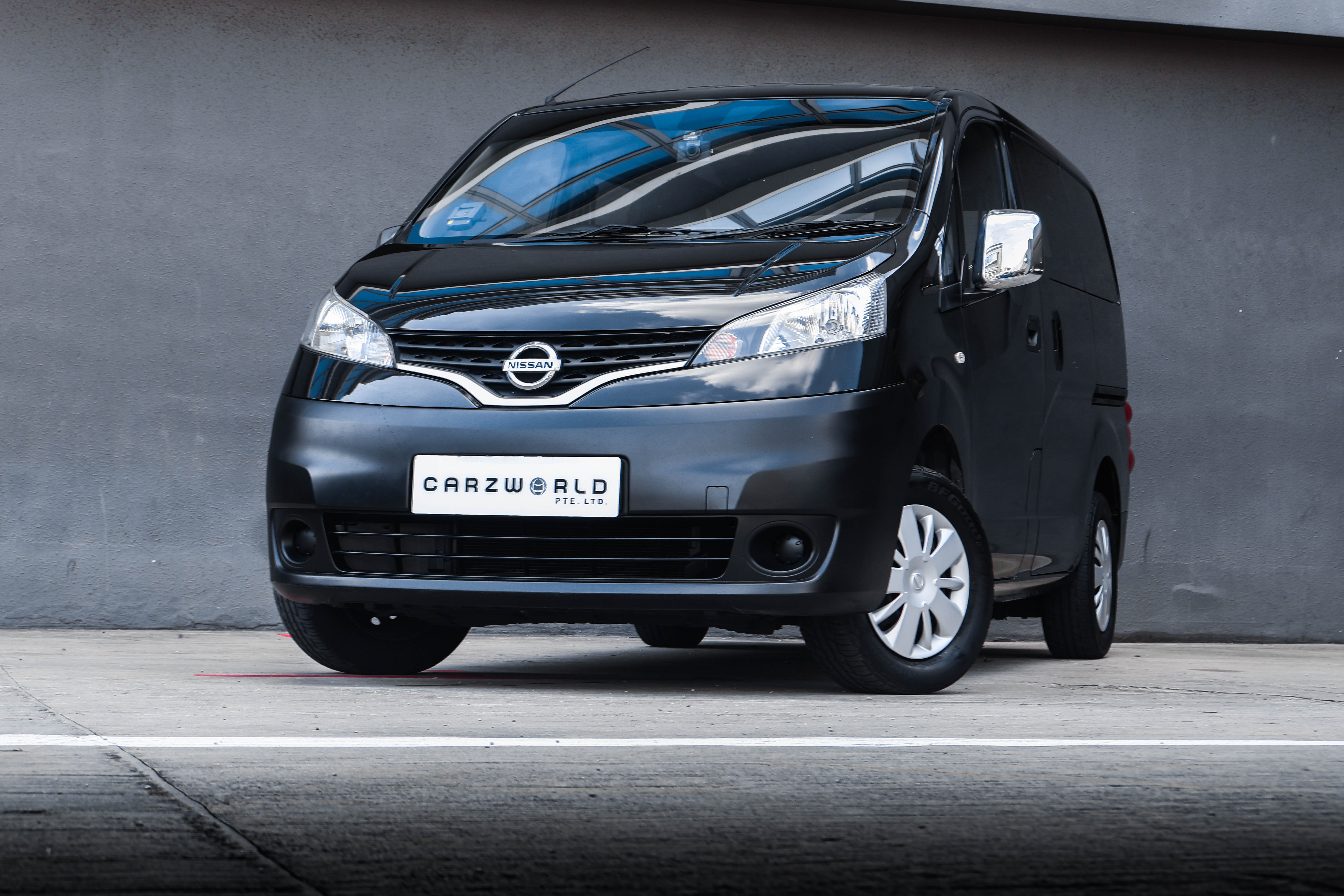 LEASE) Nissan NV200 AT CarZ World New Used Cars, Rental