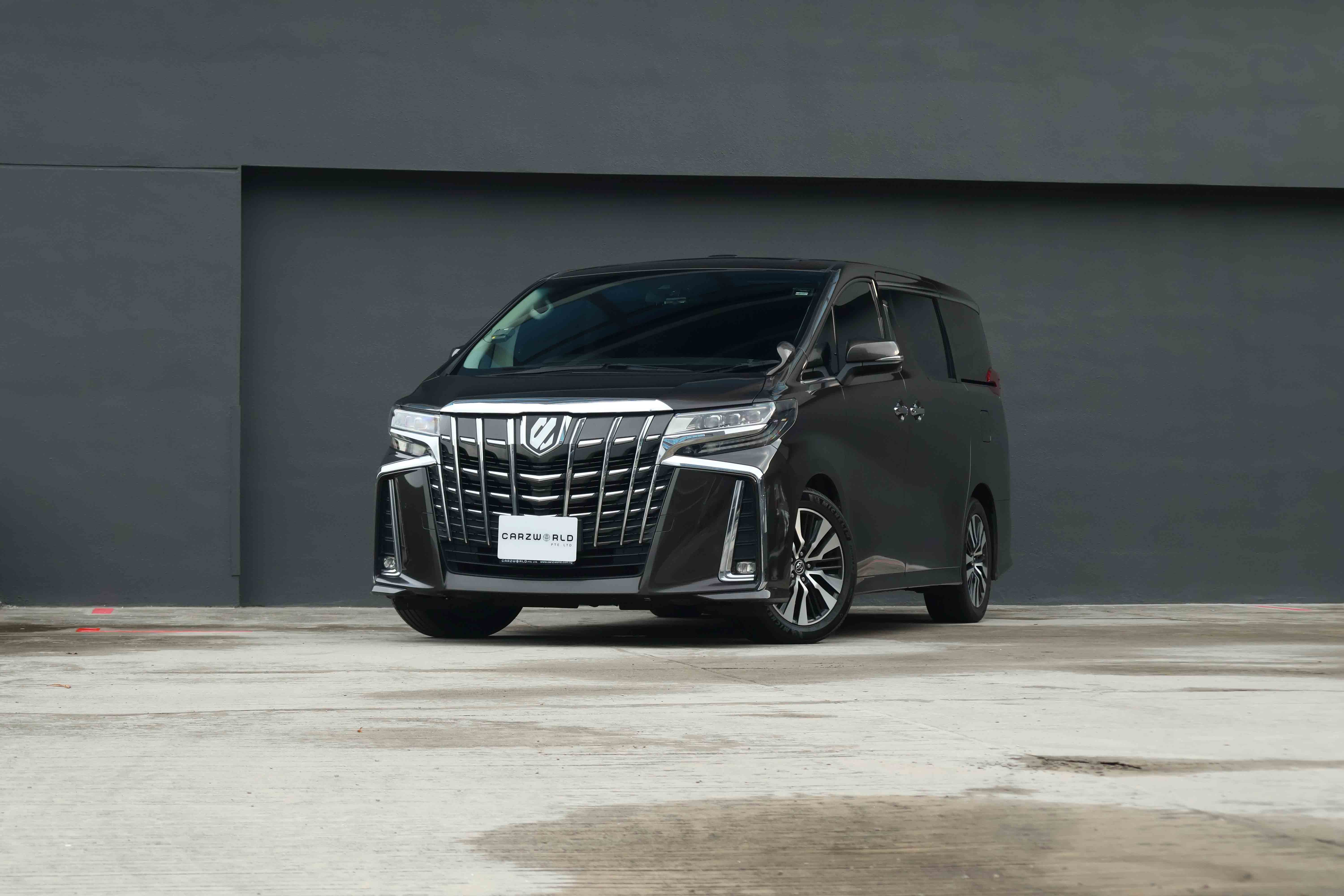 Toyota Alphard 2.5A S C-Package - CarZ World | New & Used Cars