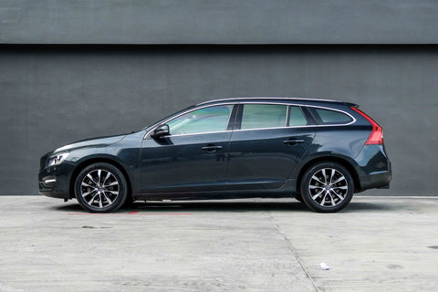 VOLVO V60 T2