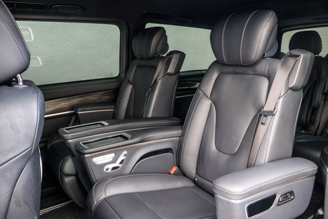 (LEASE) MERCEDES BENZ EQV300 SPORT PREMIUM 7 SEATER