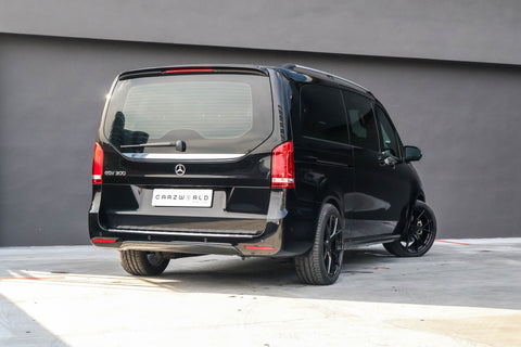 (LEASE) MERCEDES BENZ EQV300 SPORT PREMIUM 7 SEATER