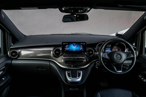 (LEASE) MERCEDES BENZ EQV300 SPORT PREMIUM 7 SEATER