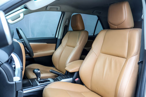 sell used white Toyota Fortuner 2.7A singapore seat interior