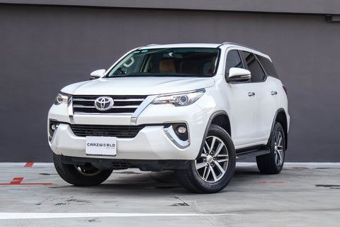 sell used white Toyota Fortuner 2.7A singapore