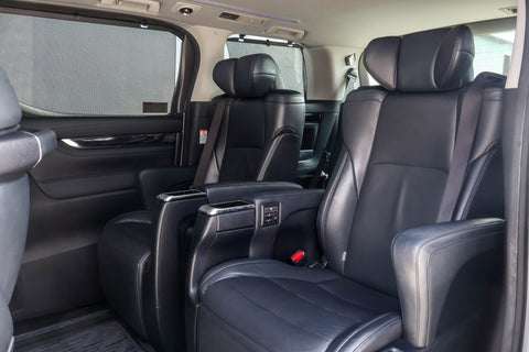 Toyota Vellfire 2.5A Elegance Moonroof