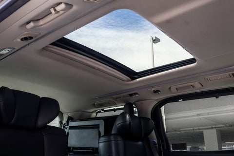 Toyota Vellfire 2.5A Elegance Moonroof