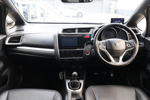 2017 USED HONDA JAZZ 1.5 VTIR M/T ABS D/AIRBAG 2WD JHMGK5750HX202401 SNN7068U