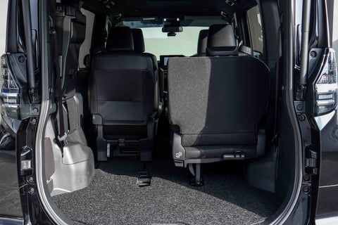 Toyota Voxy Hybrid 1.8A SZ