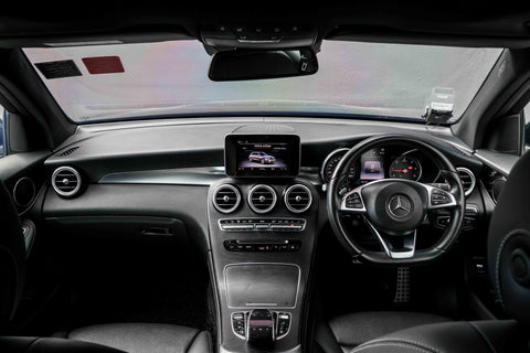 (LEASE) MERCEDES BENZ GLC250D 4MATIC AUTO