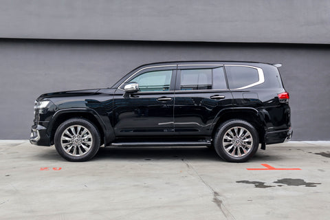 Toyota Land Cruiser 3.5A 300 ZX 7-Seater