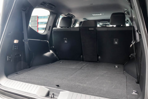 Toyota Land Cruiser 3.5A 300 ZX 7-Seater