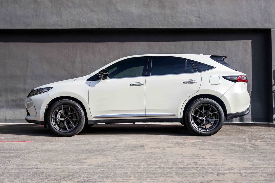 Toyota Harrier Turbo 2.0A G Panoramic Roof - CarZ World | New