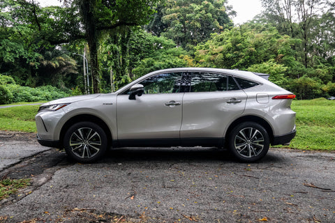 Toyota Harrier Hybrid 2.5A Premium