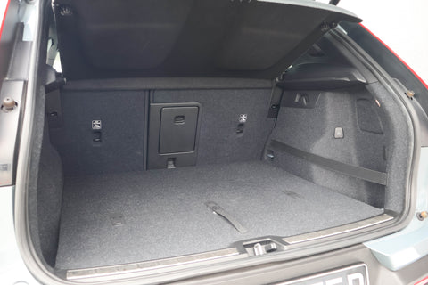 Volvo XC40 T5 R-Design Sunroof