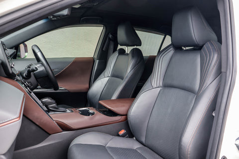 Toyota Harrier Hybrid 2.5A Luxury Sunroof