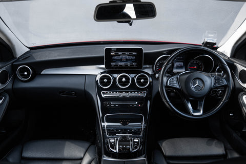 (RENT) Mercedes Benz C-Class C180 Avantgarde (R17 LED SR)