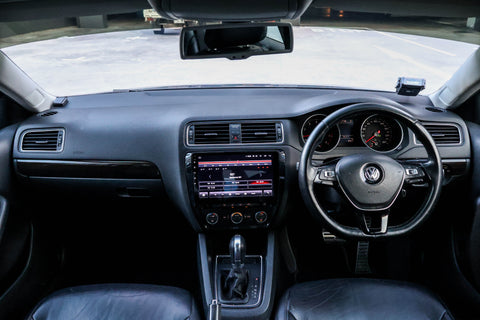 interior view of a used car VOLKSWAGEN JETTA GP 1.4 TSI 90 A/T CL 2015 , for sale Singapore