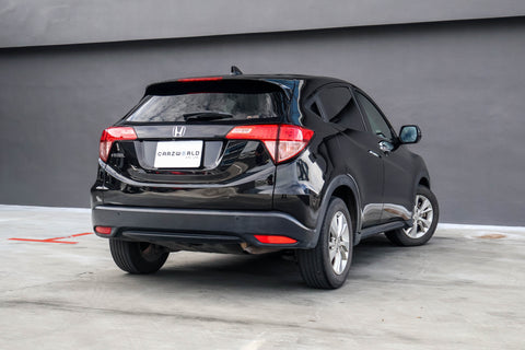 for sale used black honda vezel 1.5X A singapore 