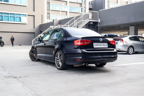 black sedan- sell used car volkswagen jetta 2015 singapore