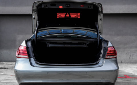 (RENT) Mercedes-Benz E Class E200